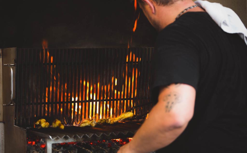 Logis Hotel Lons-Le-Saunier - Restaurant Le Grill 외부 사진