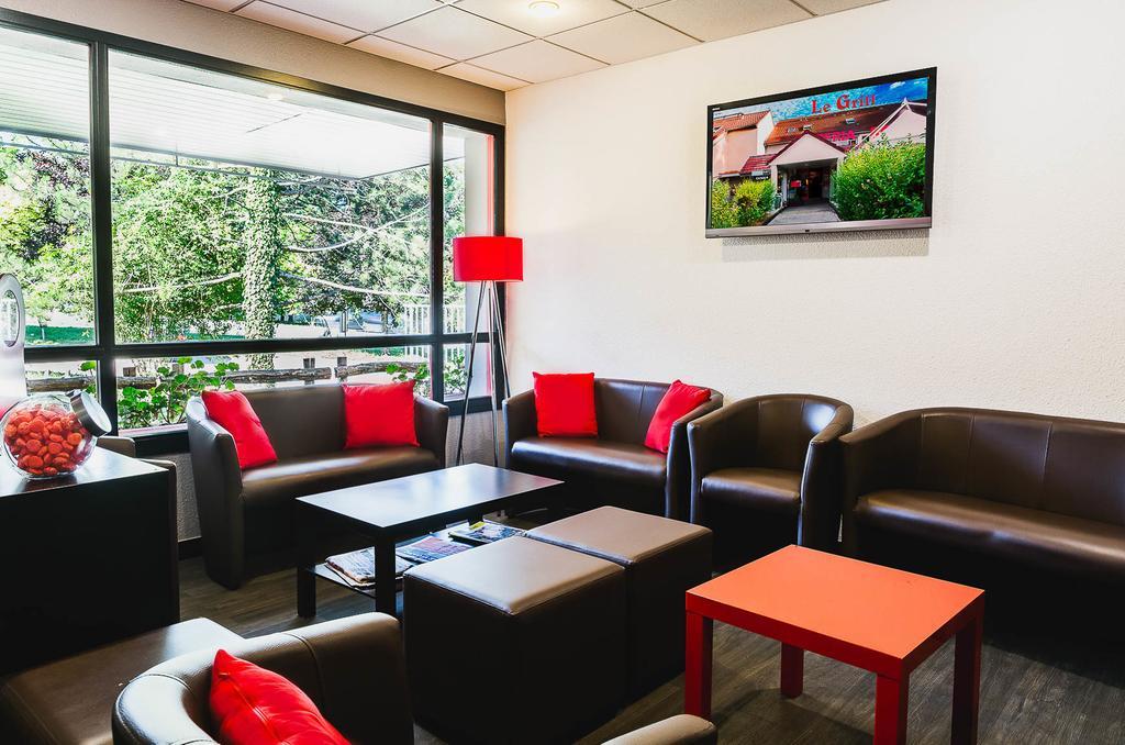 Logis Hotel Lons-Le-Saunier - Restaurant Le Grill 외부 사진