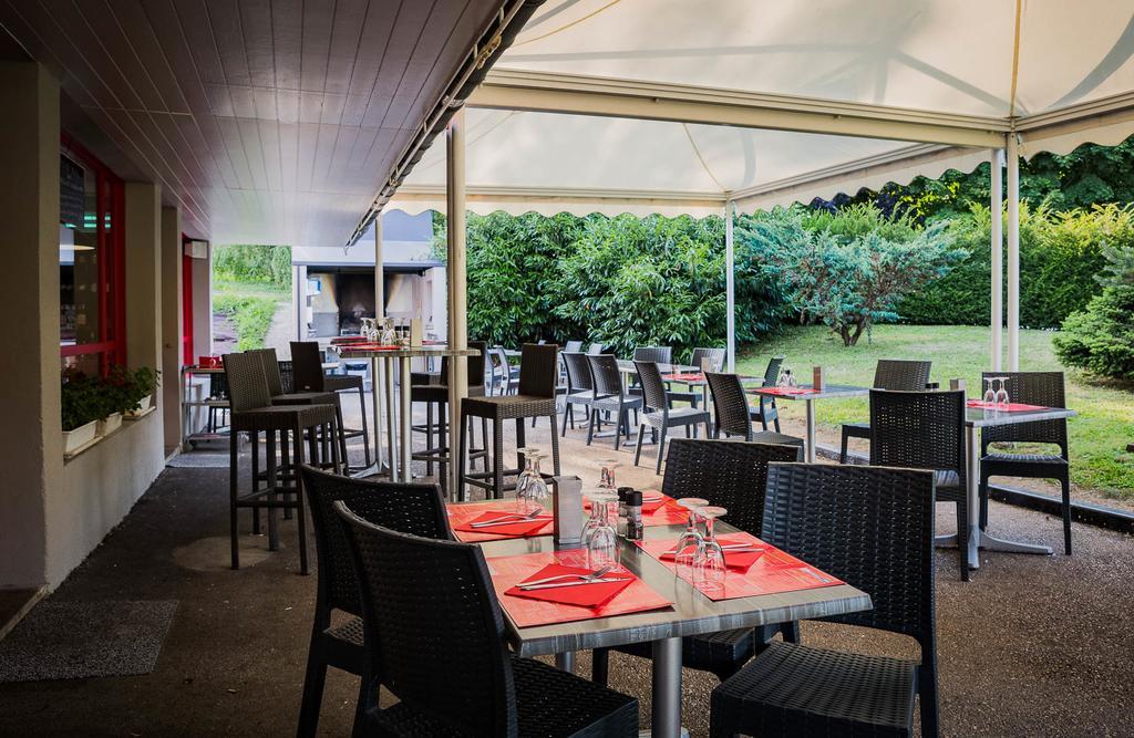 Logis Hotel Lons-Le-Saunier - Restaurant Le Grill 외부 사진