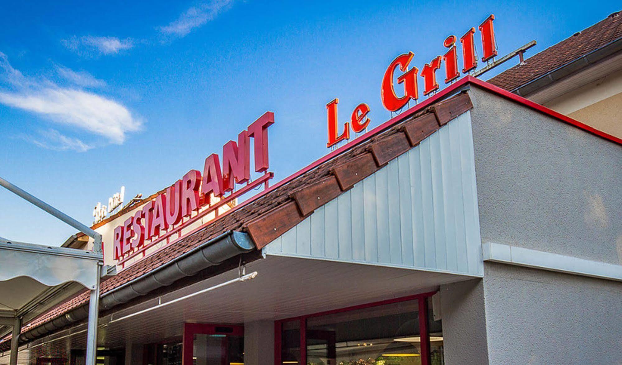 Logis Hotel Lons-Le-Saunier - Restaurant Le Grill 외부 사진
